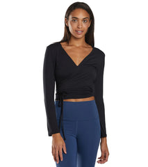 Everyday Yoga Studio to Street Layering Crop Wrap