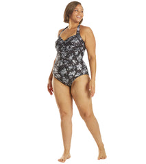 TYR Women's Plus Size Boca Twisted Bra Controlfit Chlorine Resistant One Piece Swimsuit