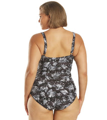 TYR Women's Plus Size Boca Twisted Bra Controlfit Chlorine Resistant One Piece Swimsuit