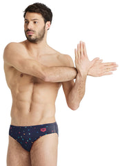 Arena Men's Drew Kibler Geometric Lions Brief Swimsuit